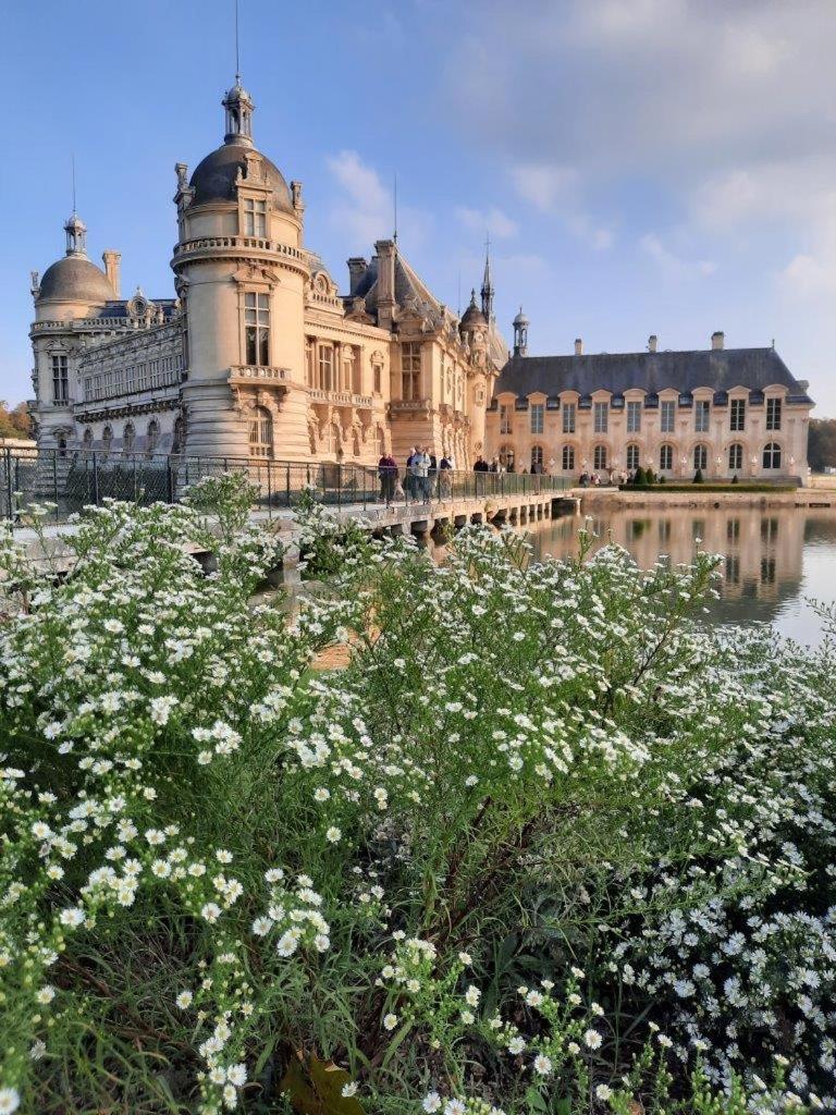 桑利斯Pierres Et Jardins住宿加早餐旅馆 外观 照片